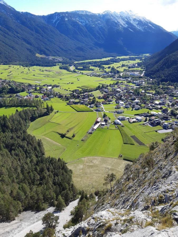 Your Basecamp! Roppen Exteriör bild